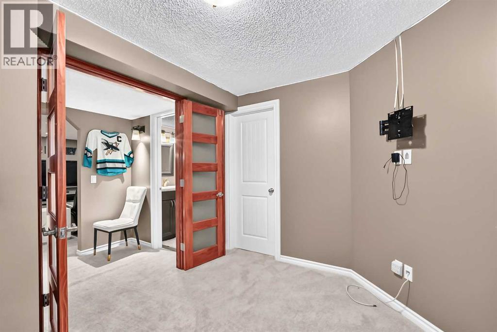 121 Chapalina Heights SE, Calgary, Alberta  T2X 0B2 - Photo 40 - A2334750