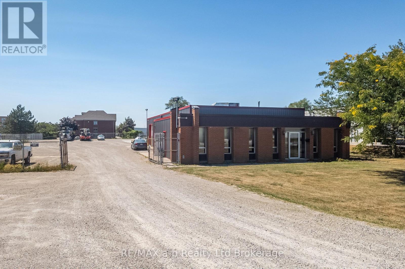 1015 Hargrieve Road, London South, Ontario  N6E 1P6 - Photo 1 - X13694500