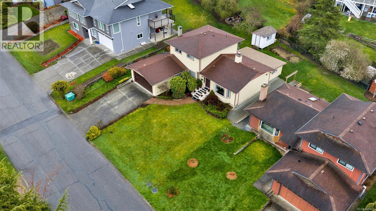803 Kimberly Pl, Saanich, British Columbia V8X 4R2 - Photo 33 - 1047438