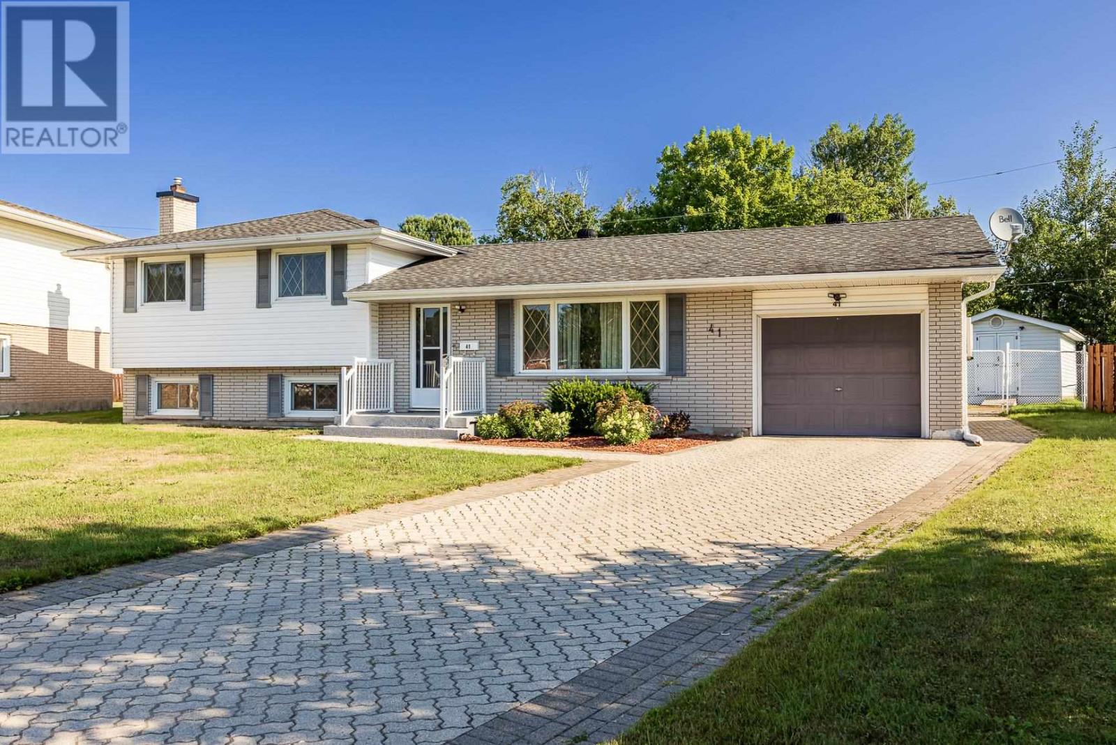 41 Peacock CRES, Sault Ste Marie, Ontario