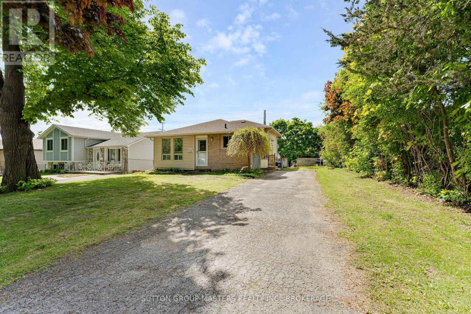 150 Dauphin Avenue, Kingston (Rideau), Ontario  K7K 6B1 - Photo 2 - X13694516