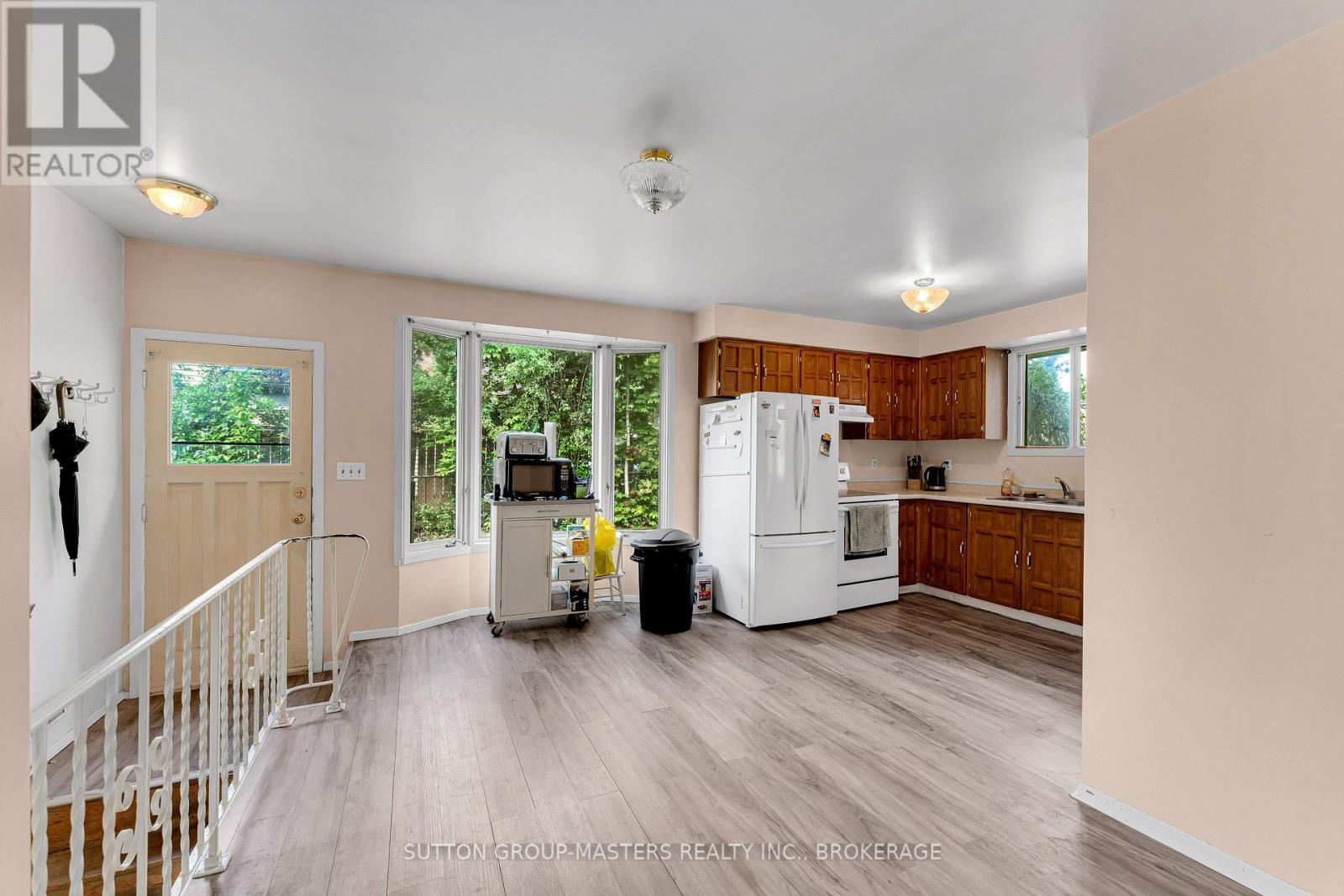 150 Dauphin Avenue, Kingston (Rideau), Ontario  K7K 6B1 - Photo 6 - X13694516