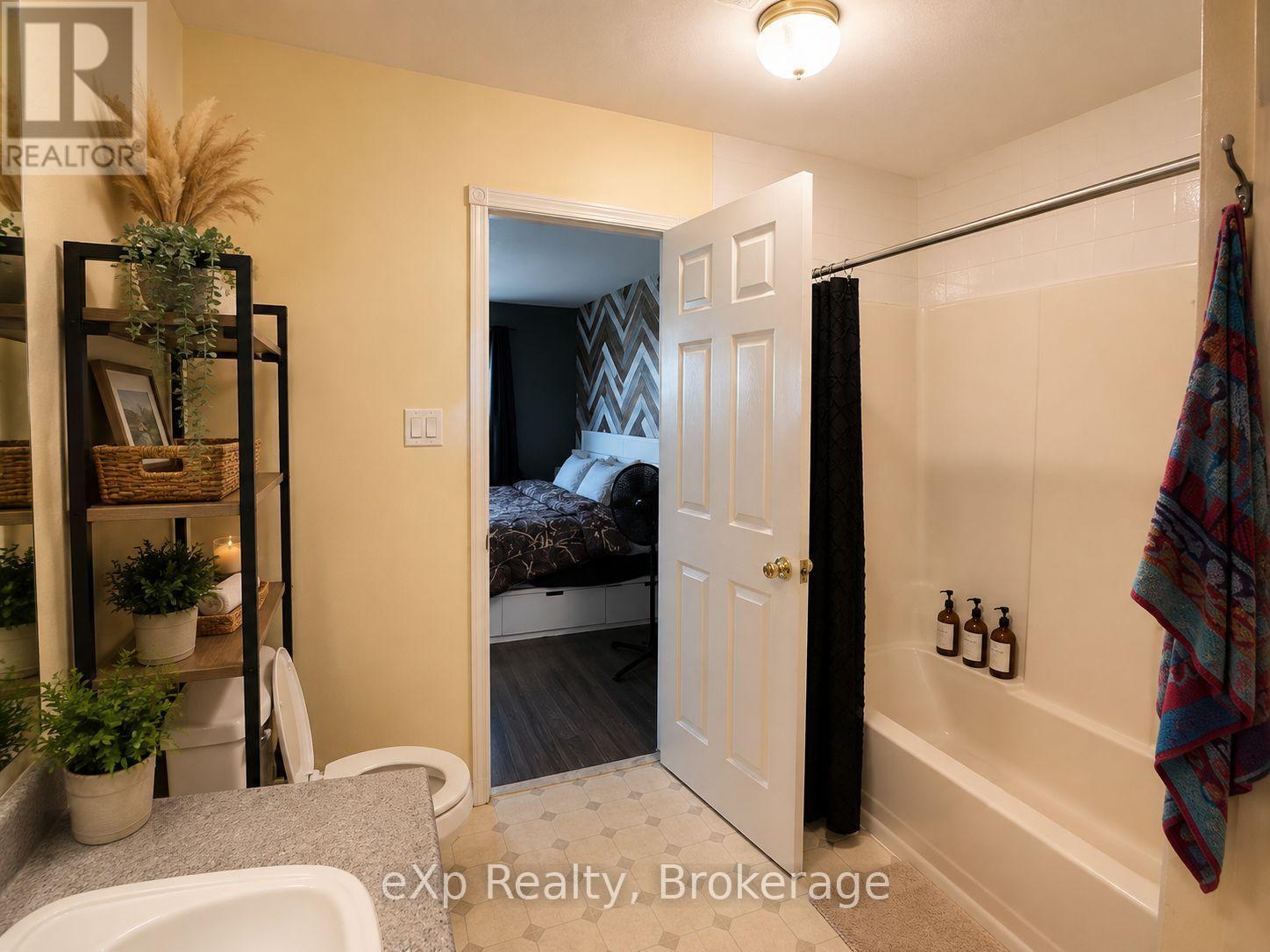 560 John Street S, Gravenhurst, Ontario  P1P 1J9 - Photo 24 - X13694464
