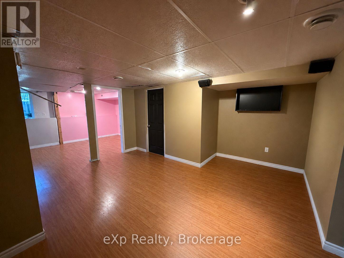 560 John Street S, Gravenhurst, Ontario  P1P 1J9 - Photo 25 - X13694464