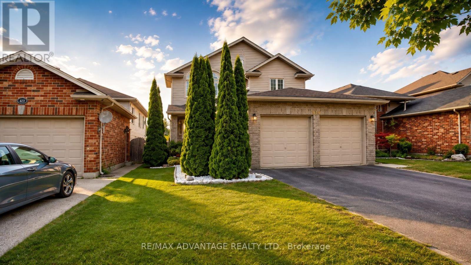 816 Wild Rose Lane S, London North, Ontario  N6H 5X4 - Photo 4 - X13655476