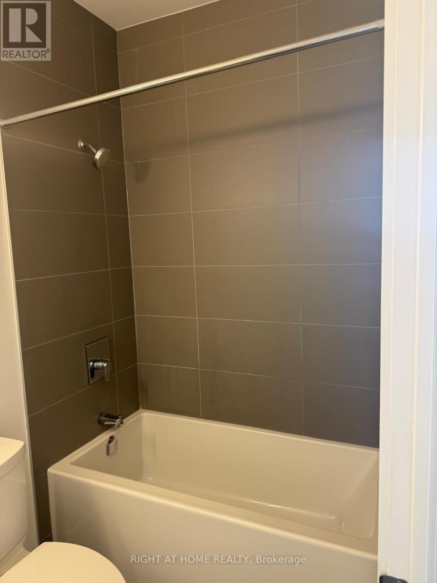1806 - 609 Avenue Road, Toronto, Ontario  M4V 2K3 - Photo 13 - C13685752