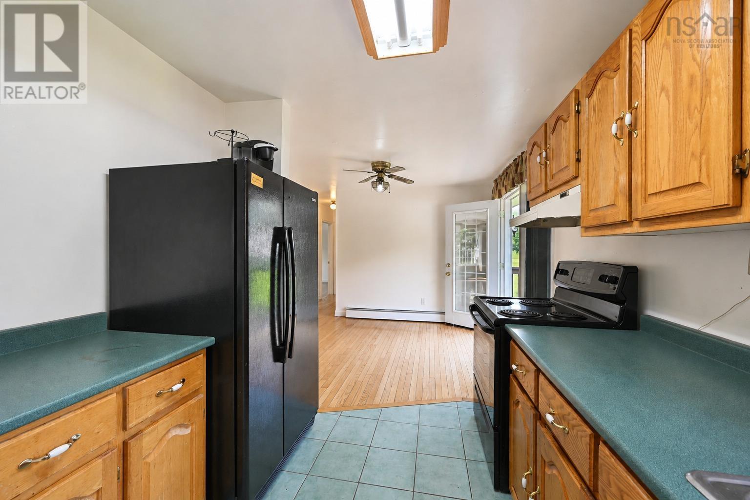 365 Johnson Rd, Georges River, Nova Scotia  B1Y 3C1 - Photo 10 - 202621055