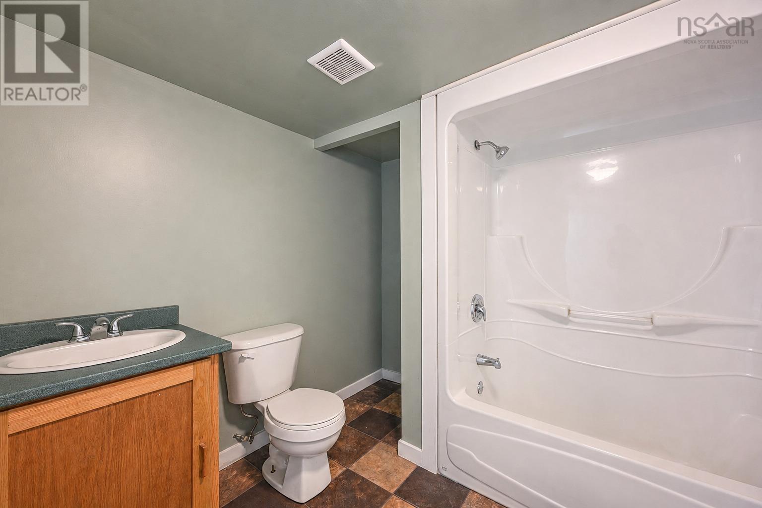 365 Johnson Rd, Georges River, Nova Scotia  B1Y 3C1 - Photo 34 - 202621055