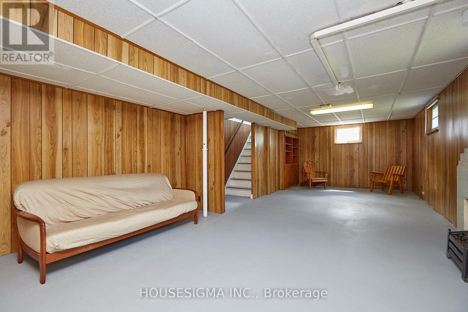 212 Hallett Avenue, Whitby, Ontario  L1N 5K8 - Photo 15 - E13694316