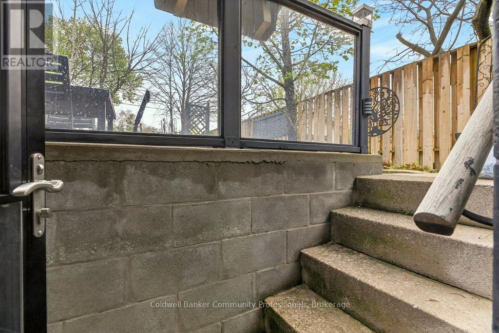 161 Manning Avenue, Hamilton, Ontario  L9A 3G1 - Photo 34 - X13121762