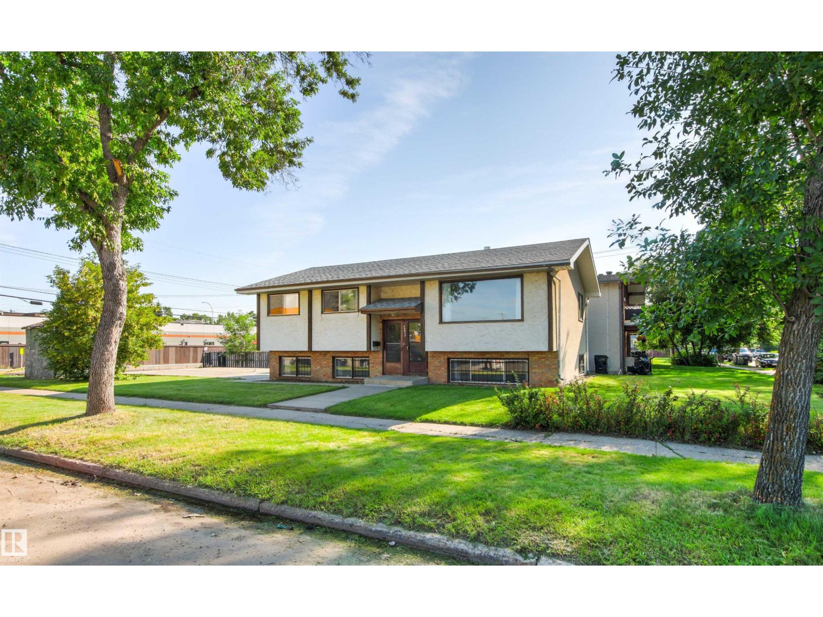 11703 38 ST NW, Edmonton, Alberta