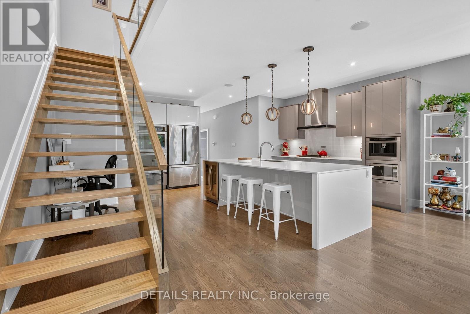 296 Kirchoffer Avenue, Ottawa, Ontario  K2A 1Y2 - Photo 5 - X13694448