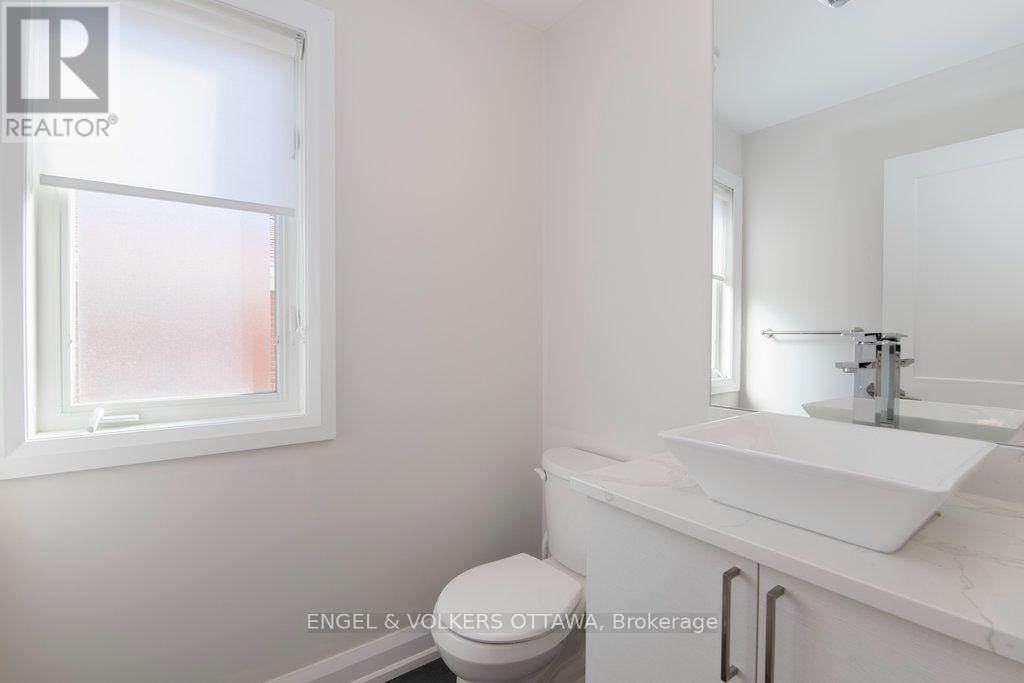 1288a Kilborn Avenue, Ottawa, Ontario  K1H 6L3 - Photo 15 - X13694526
