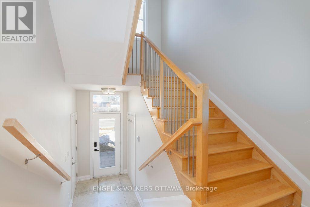 1288a Kilborn Avenue, Ottawa, Ontario  K1H 6L3 - Photo 4 - X13694526
