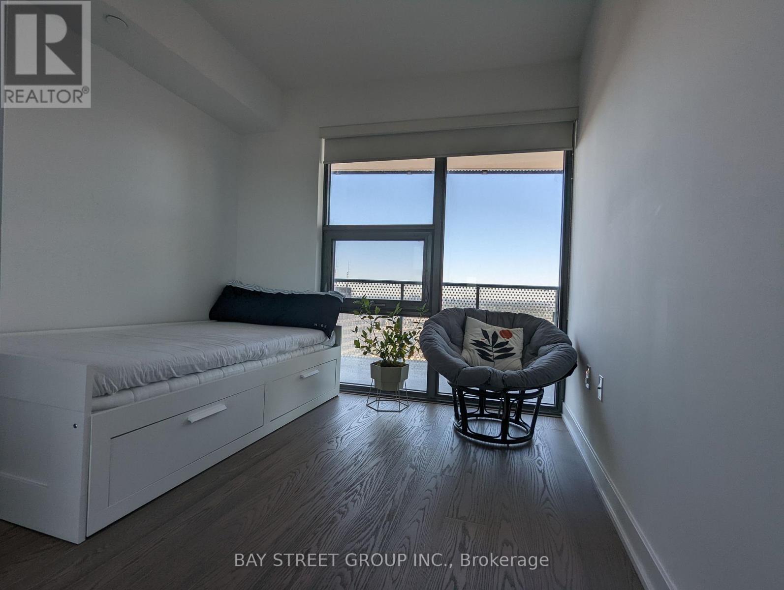 3308 - 11 Wellesley St W Avenue, Toronto, Ontario  M4Y 1E8 - Photo 10 - C13694520