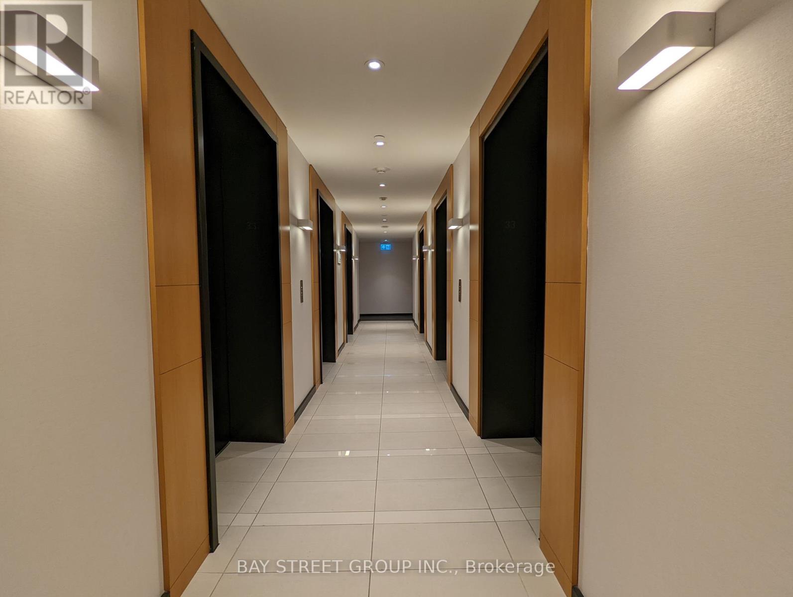 3308 - 11 Wellesley St W Avenue, Toronto, Ontario  M4Y 1E8 - Photo 27 - C13694520