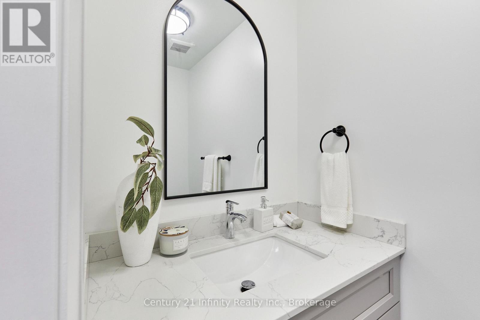 113 Daniels Crescent, Ajax, Ontario  L1T 1Z1 - Photo 25 - E13694552