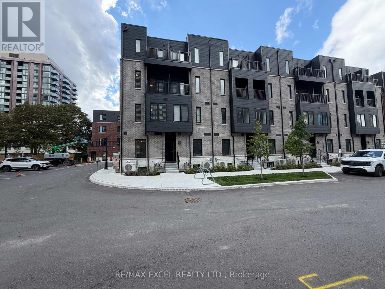 67 - 10 Calamint Lane, Toronto, Ontario  M1W 2H1 - Photo 3 - E13694434