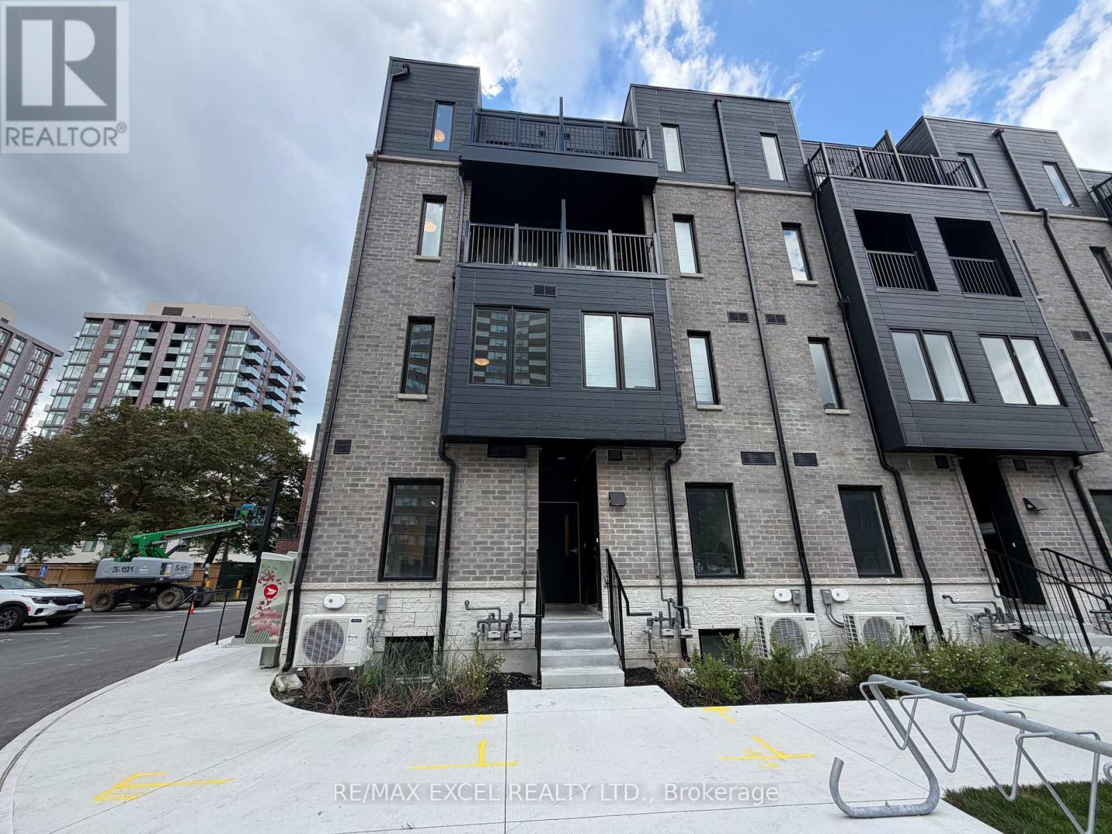 67 - 10 Calamint Lane, Toronto, Ontario  M1W 2H1 - Photo 4 - E13694434