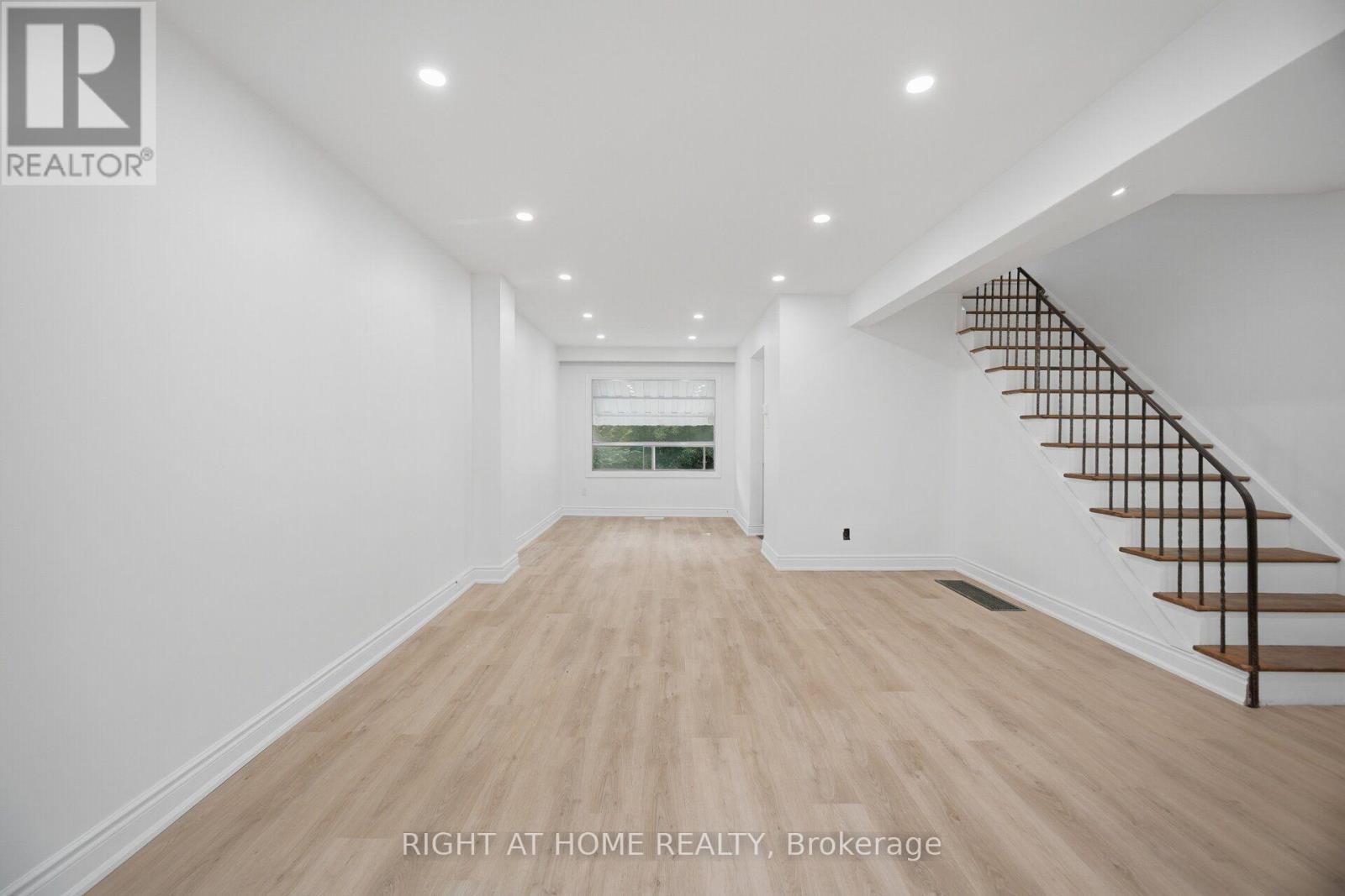 36 Rushley Drive, Toronto, Ontario  M1P 3S5 - Photo 11 - E13694472
