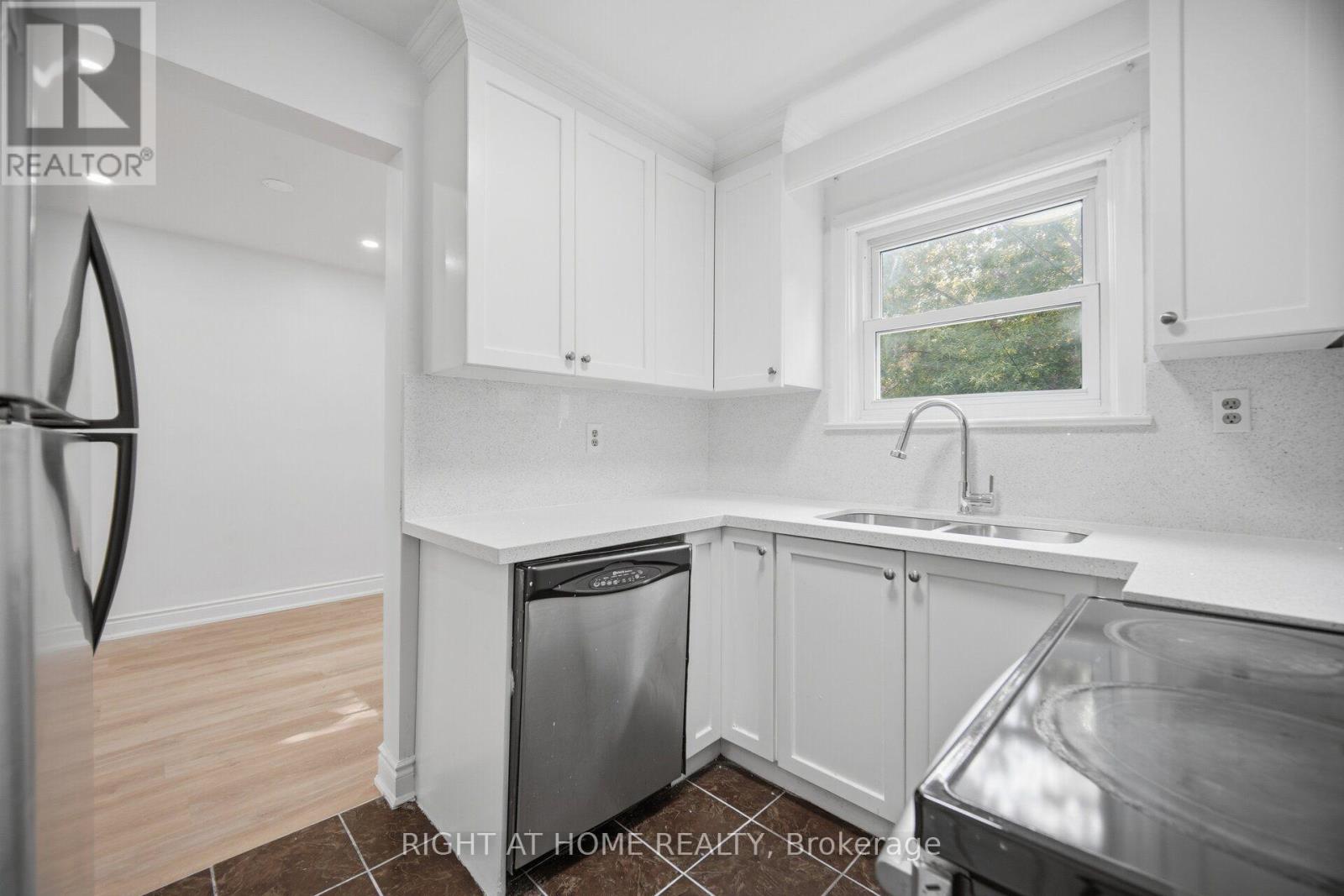 36 Rushley Drive, Toronto, Ontario  M1P 3S5 - Photo 16 - E13694472