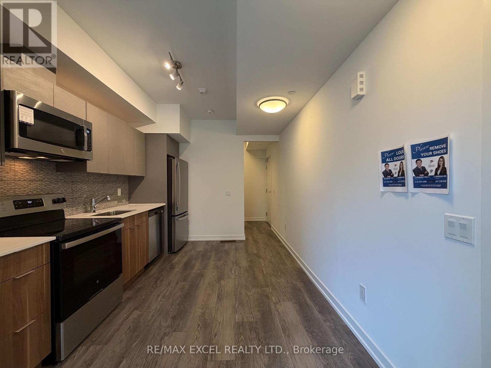 10 - 3069 Pharmacy Avenue, Toronto, Ontario  M1W 2H1 - Photo 3 - E13694474