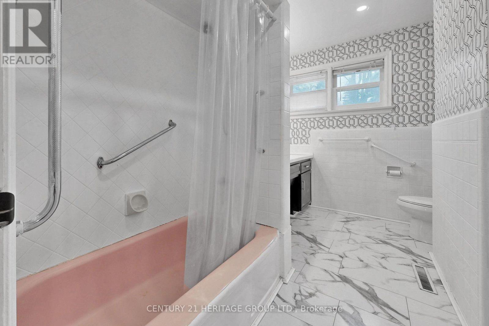 19 Oakbank Road, Vaughan, Ontario  L4J 2B8 - Photo 19 - N13694452