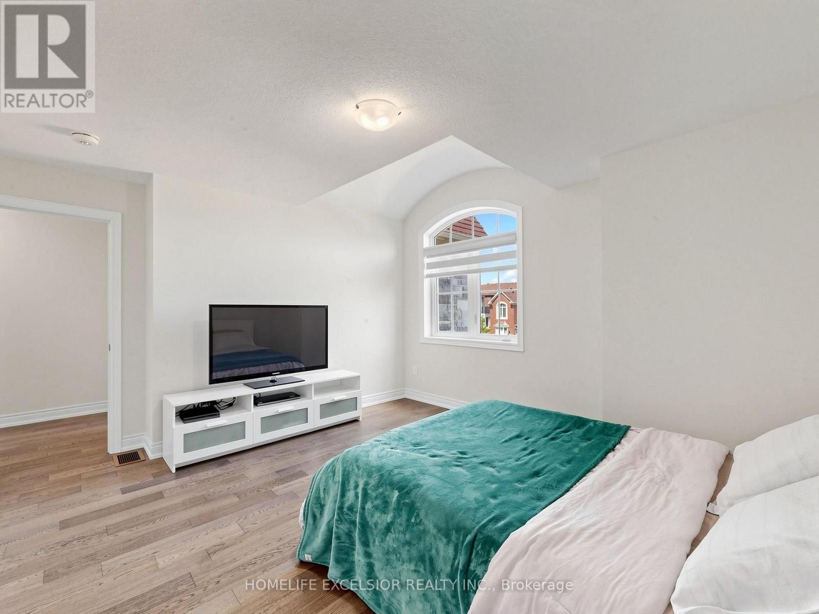 5 Manor Hampton Street, East Gwillimbury, Ontario L9N 0R1 - Photo 31 - N13694476