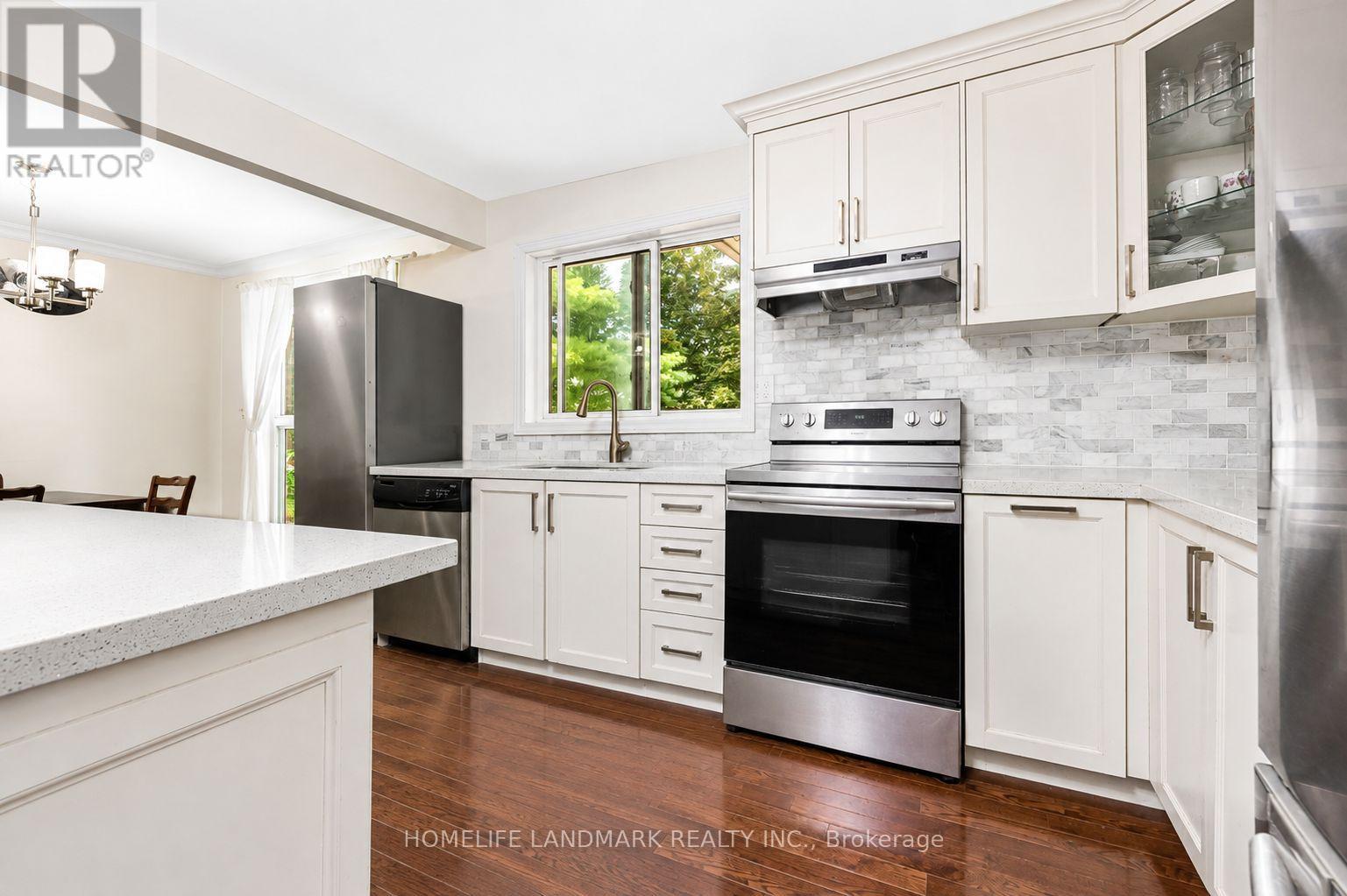 34 Gentry Crescent, Richmond Hill, Ontario  L4C 2G9 - Photo 7 - N13694486
