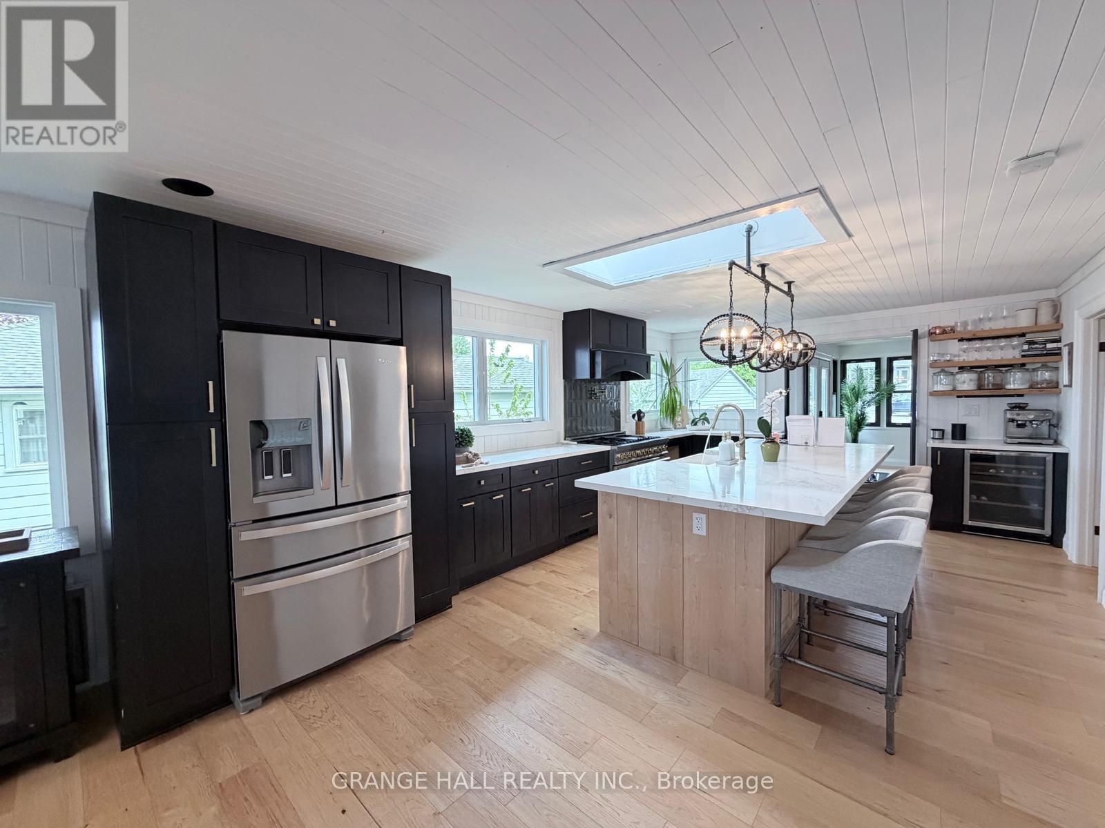 461 Limerick Street, Innisfil, Ontario  L0L 1R0 - Photo 7 - N13694522