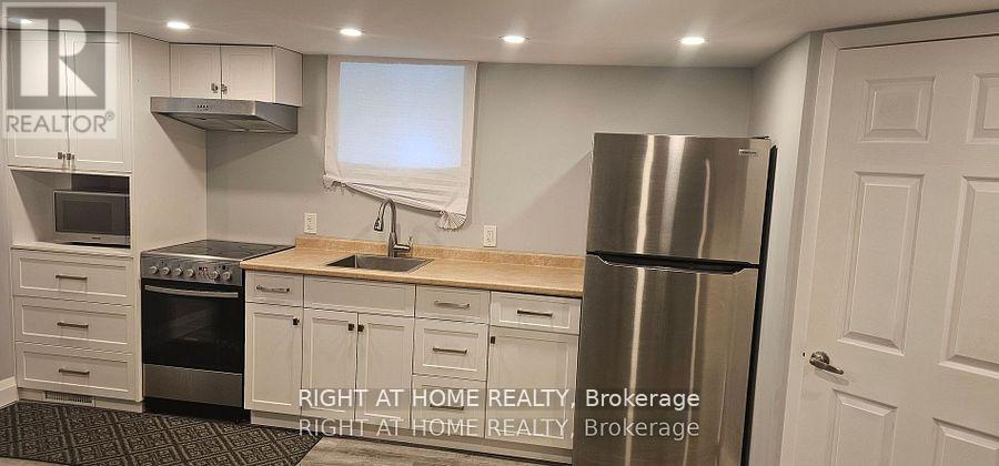 Bsmt - 21 Thomson Street, Barrie, Ontario L4N 1X4 - Photo 5 - S13694438
