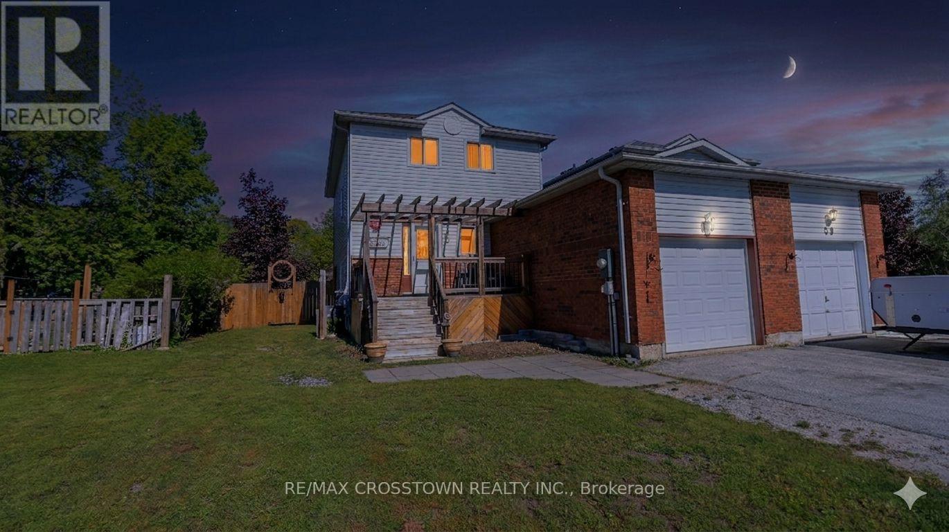 67 Donald Crescent, Wasaga Beach, Ontario  L9Z 1E3 - Photo 2 - S13694534