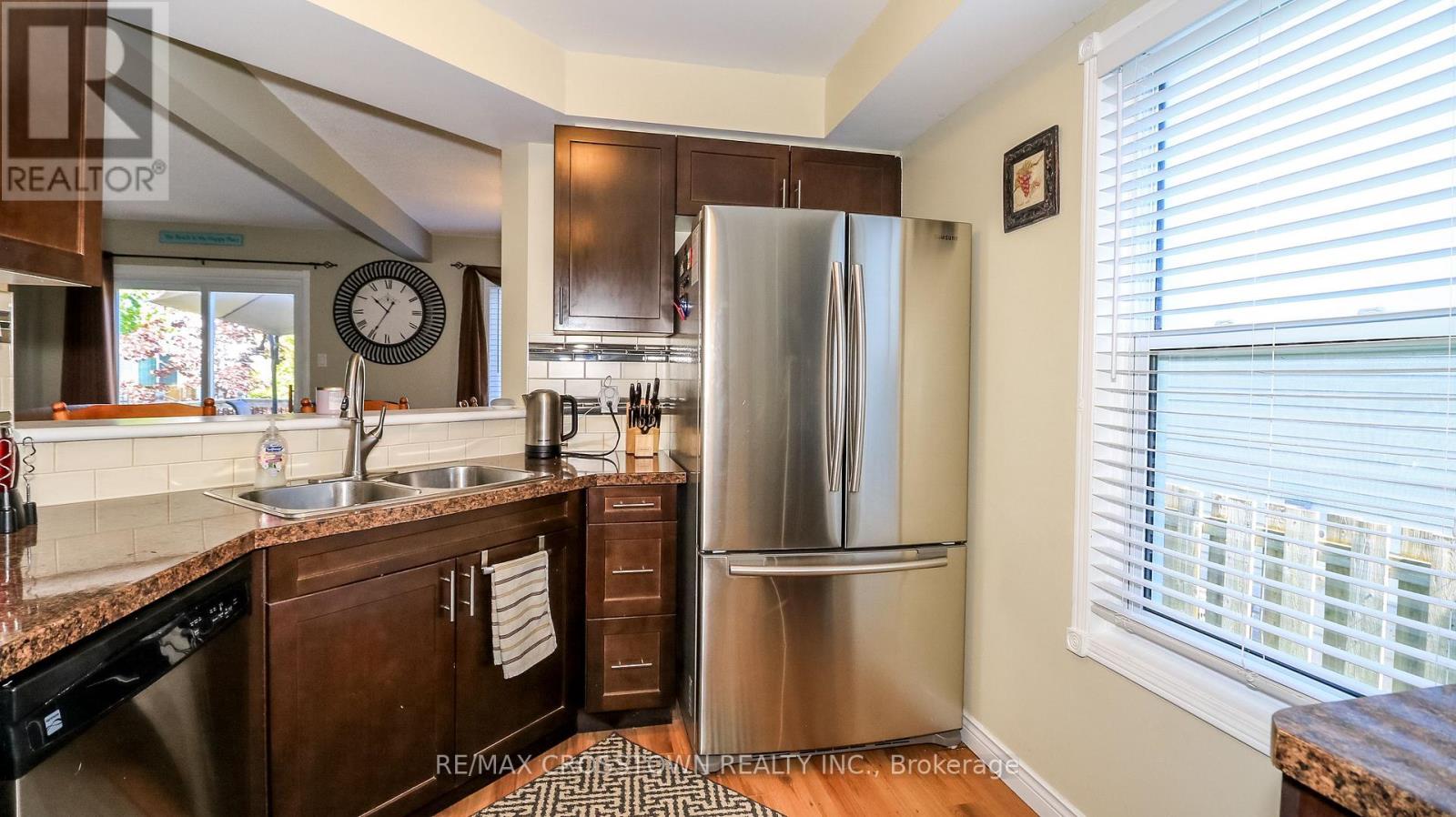 67 Donald Crescent, Wasaga Beach, Ontario  L9Z 1E3 - Photo 6 - S13694534