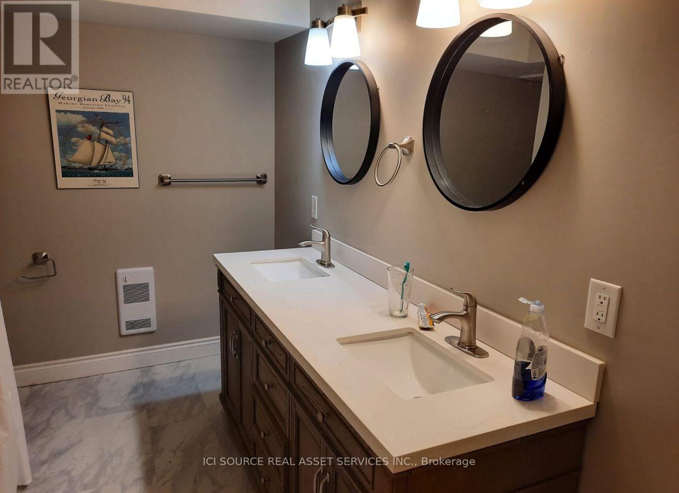 Unit B - 68 Red Oak Drive, Barrie, Ontario  L4N 9M5 - Photo 5 - S13694556