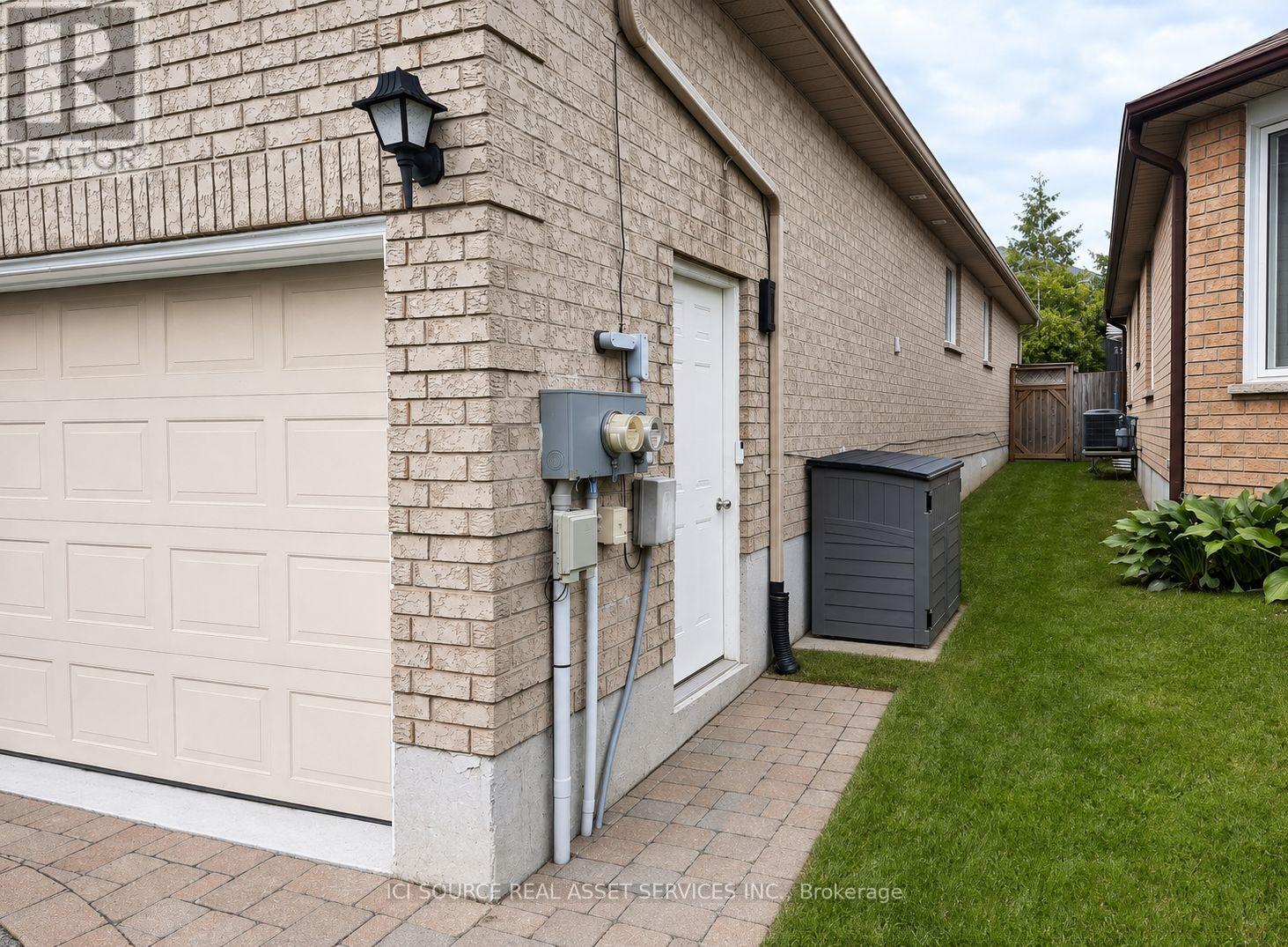 Unit B - 68 Red Oak Drive, Barrie, Ontario  L4N 9M5 - Photo 7 - S13694556