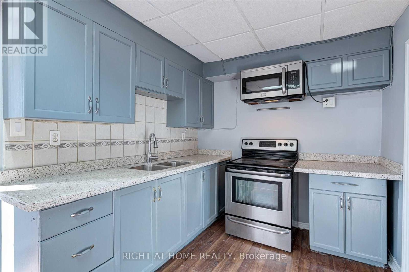 Main Fl - 5 William Street, Brampton, Ontario  L6V 1L3 - Photo 14 - W13694440