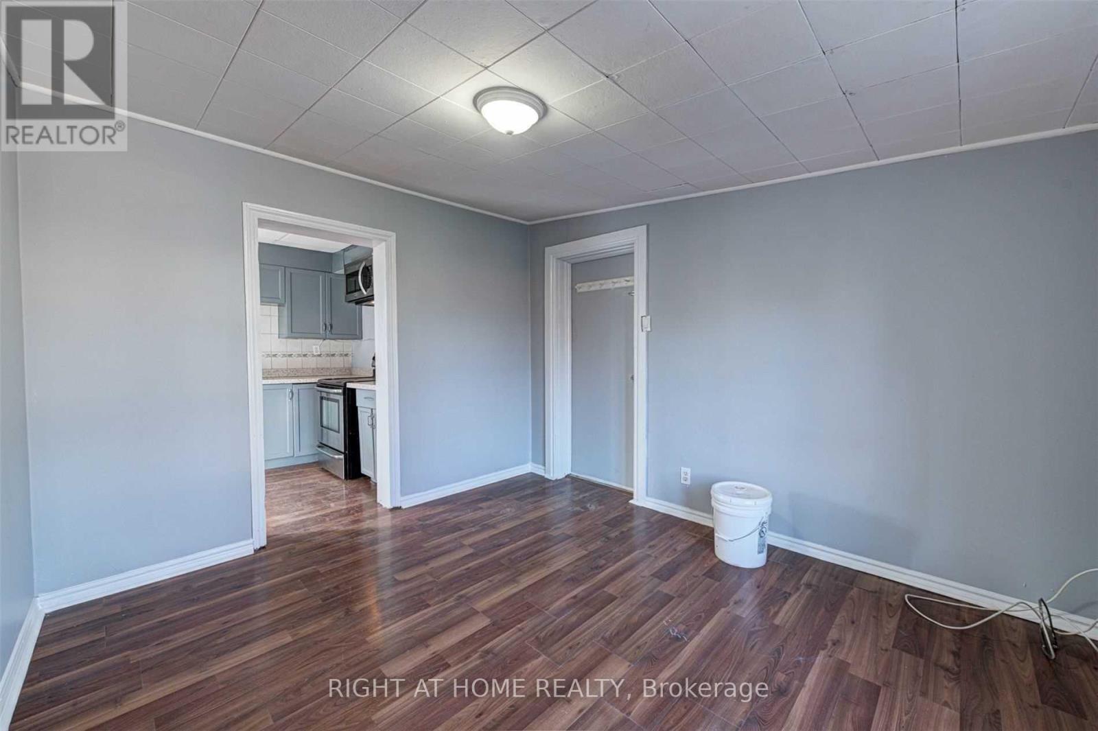 Main Fl - 5 William Street, Brampton, Ontario  L6V 1L3 - Photo 8 - W13694440