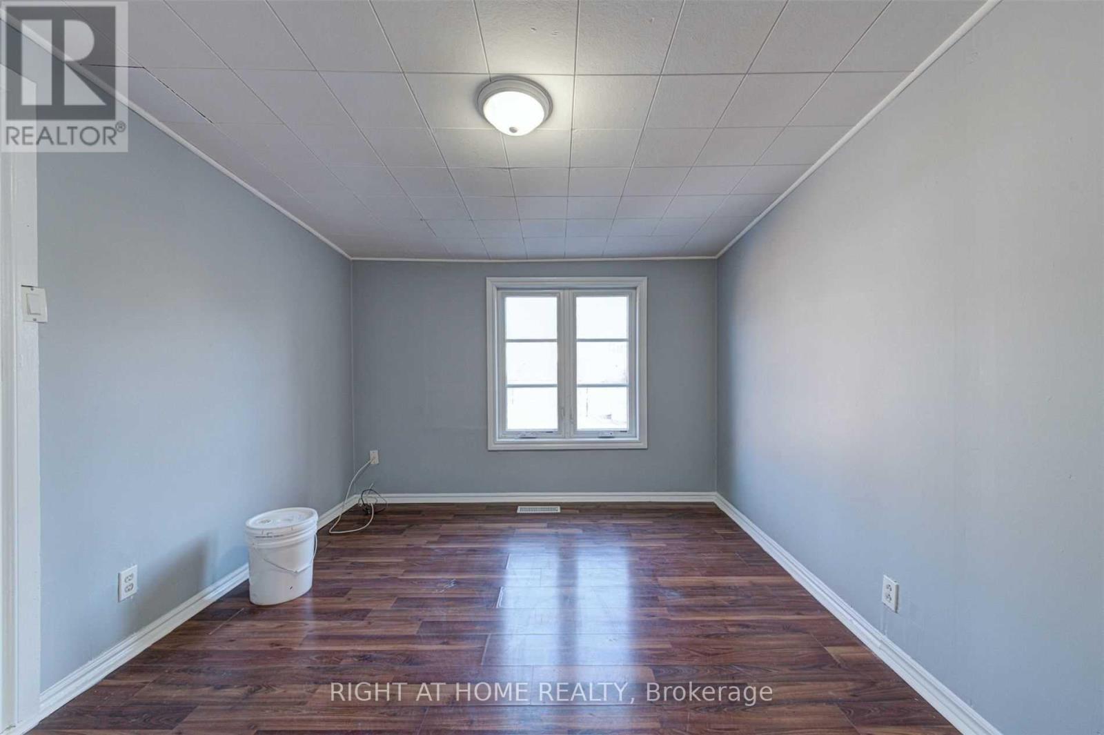 Main Fl - 5 William Street, Brampton, Ontario  L6V 1L3 - Photo 9 - W13694440