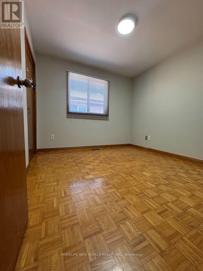 6 Privet Road, Toronto, Ontario  M3M 1C1 - Photo 13 - W13694478