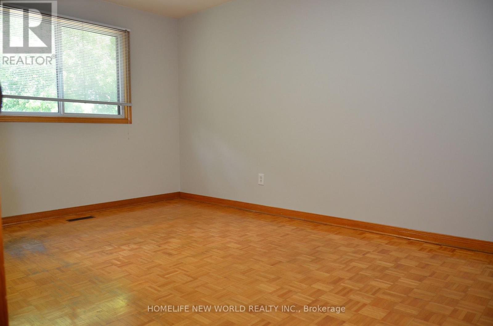 6 Privet Road, Toronto, Ontario  M3M 1C1 - Photo 16 - W13694478
