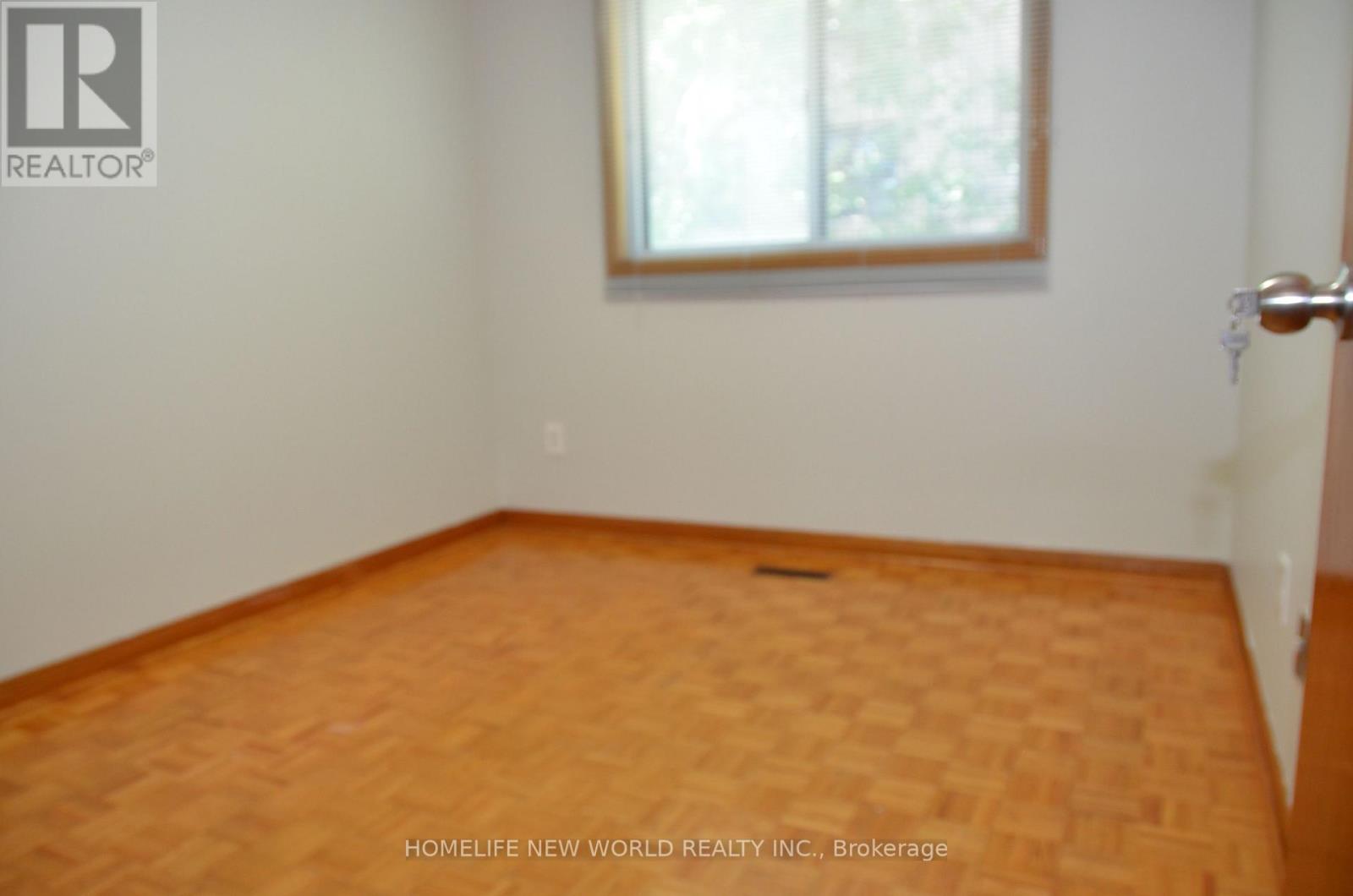 6 Privet Road, Toronto, Ontario  M3M 1C1 - Photo 17 - W13694478