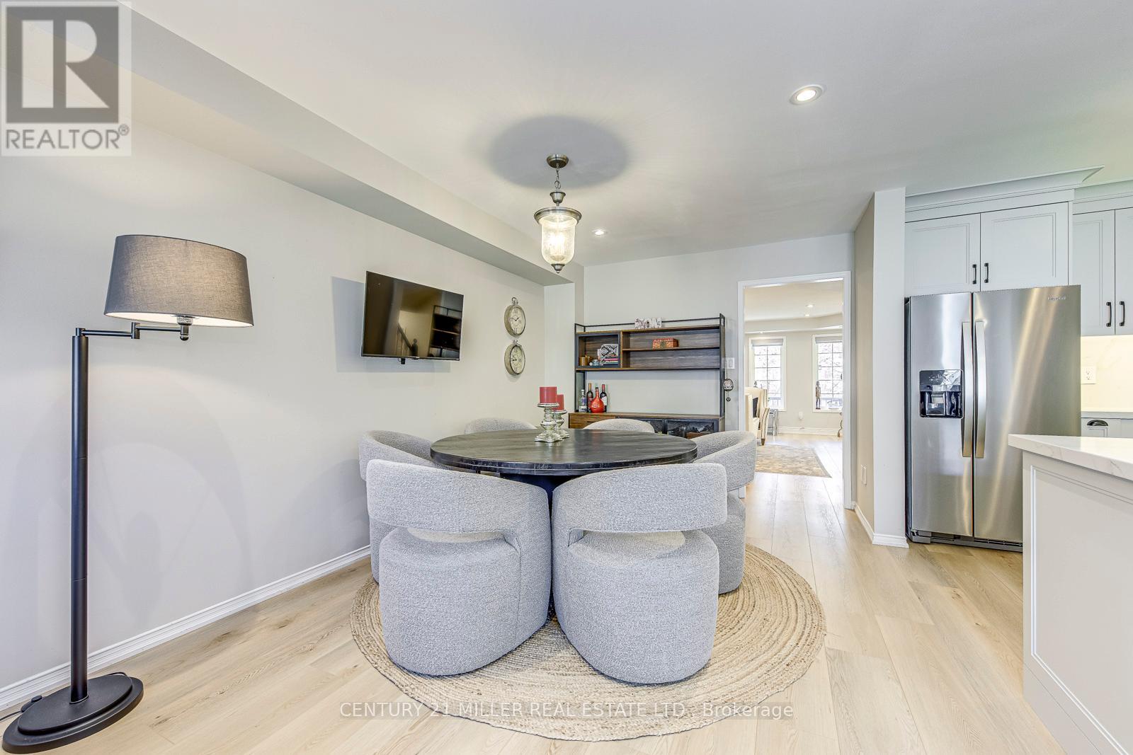 215 Roxton Road, Oakville, Ontario  L6H 6M9 - Photo 11 - W13694484