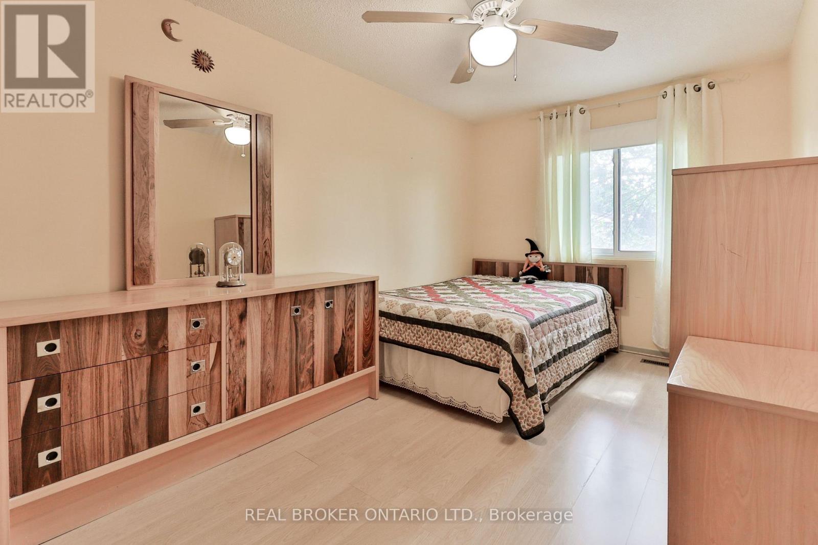 16 - 1764 Rathburn Road E, Mississauga, Ontario  L4W 2N8 - Photo 14 - W13694506