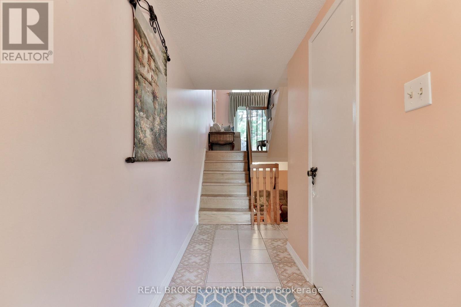 16 - 1764 Rathburn Road E, Mississauga, Ontario  L4W 2N8 - Photo 2 - W13694506