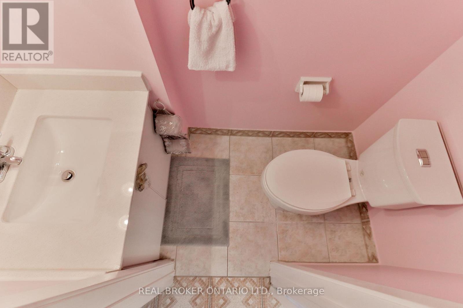 16 - 1764 Rathburn Road E, Mississauga, Ontario  L4W 2N8 - Photo 3 - W13694506