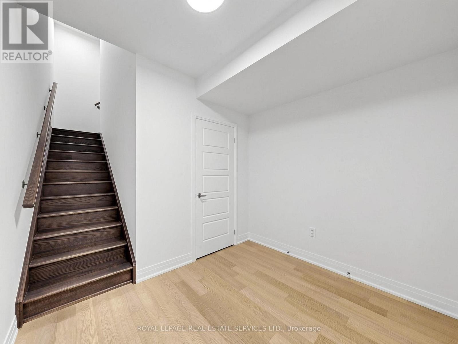1340 Aymond Crescent, Oakville, Ontario  L6H 7W8 - Photo 38 - W13694536