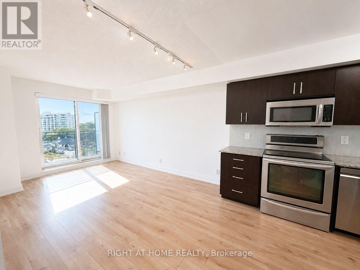 608 - 1 De Boers Drive, Toronto, Ontario  M3J 0G6 - Photo 10 - W13694550