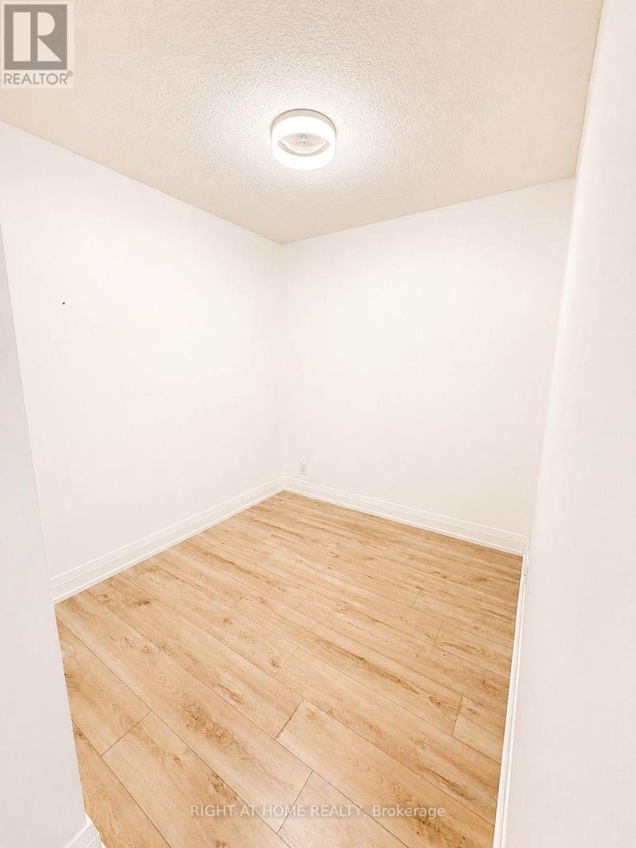 608 - 1 De Boers Drive, Toronto, Ontario  M3J 0G6 - Photo 8 - W13694550