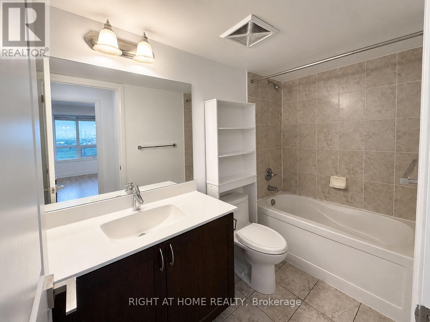 608 - 1 De Boers Drive, Toronto, Ontario  M3J 0G6 - Photo 9 - W13694550