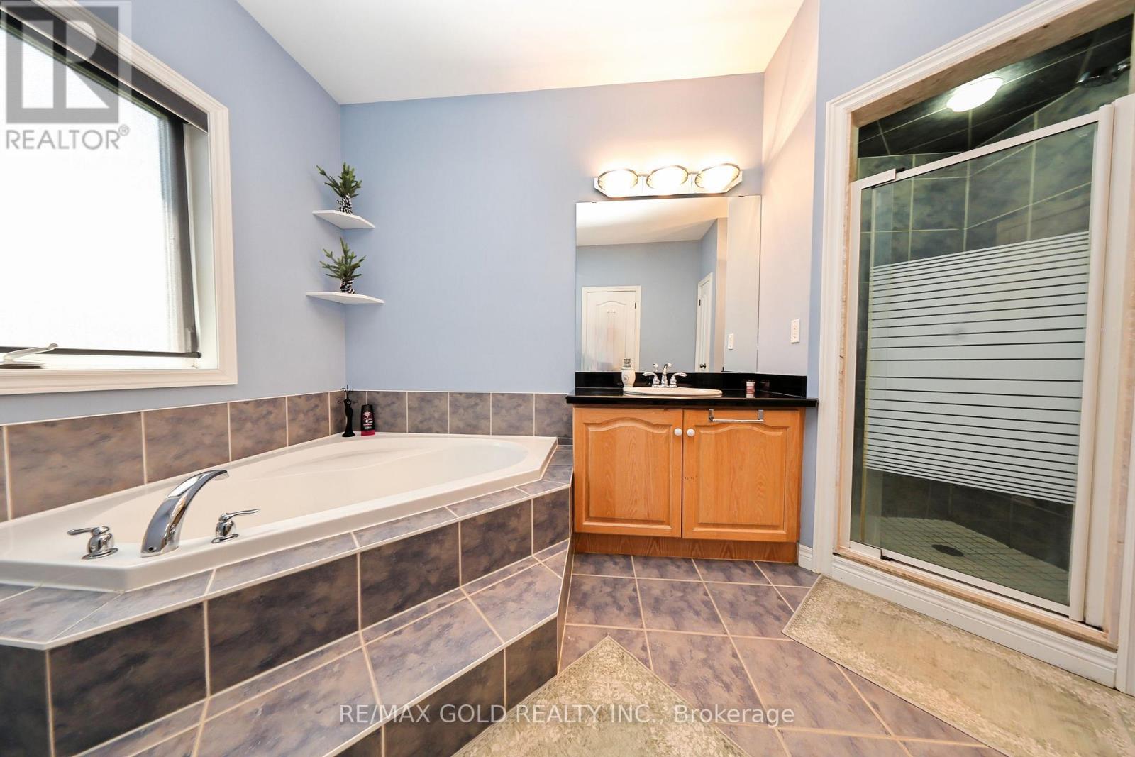 117 Delarmbro Drive, Erin, Ontario  N0B 1T0 - Photo 19 - X13694458